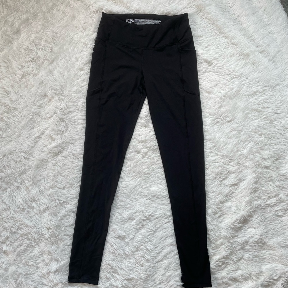 NWOT Victoria’s Secret Knockout Leggings